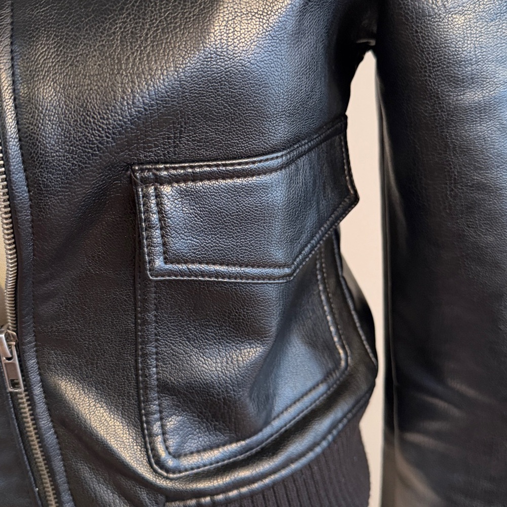 BB DAKOTA BOMBER CROPPED JACKET - Picture 2 of 8